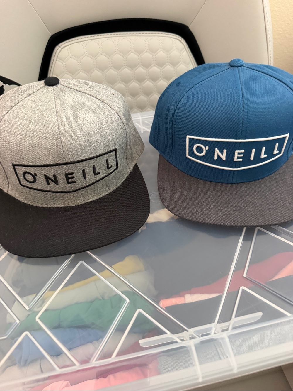 O'NEILL Men's Two-Tone Snapback Hats - Grey, Black & Blue - bundle set of 2